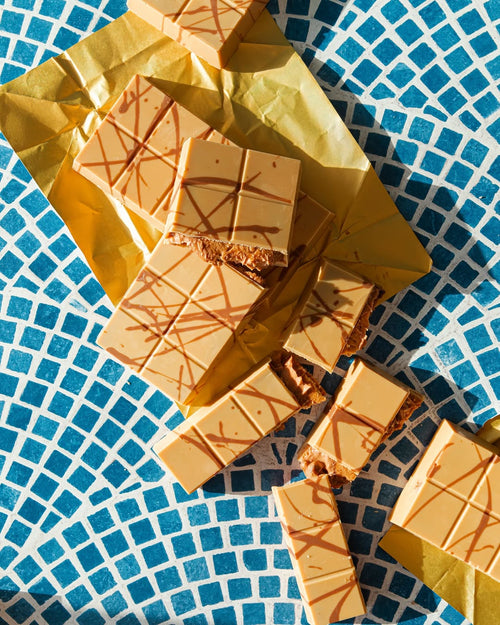 Le Fondant: Caramelized Pecan & Biscuit Crunch Chocolate Bar